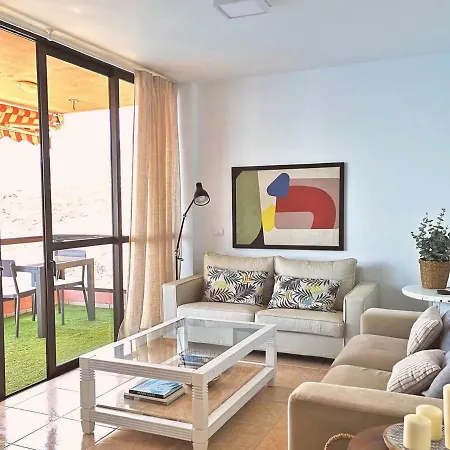 Magnific Flat With Panoramic Sea Views *